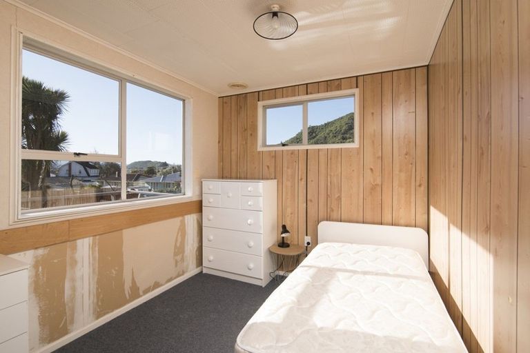 Photo of property in 37 South Terrace, Picton, 7220