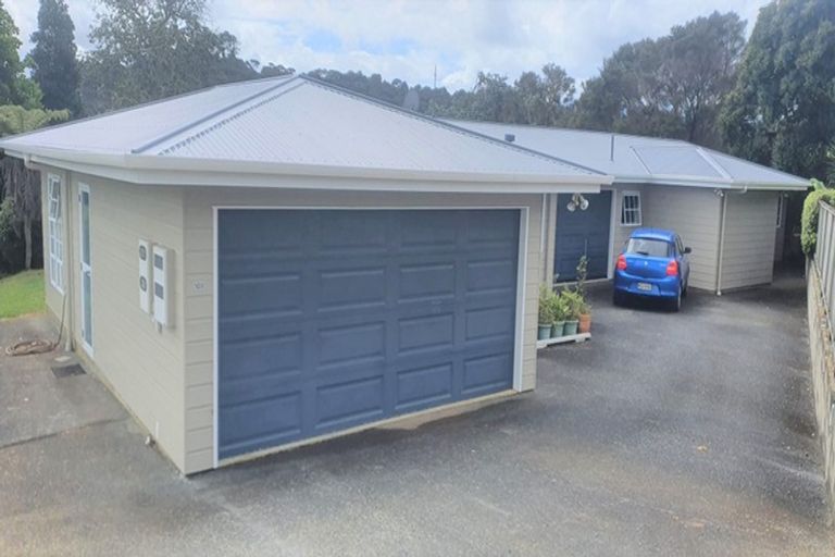 Photo of property in 103 Yorke Road, Haruru, 0204