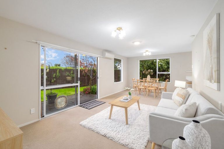 Photo of property in 2/15 Dumfries Drive, Hei Hei, Christchurch, 8042