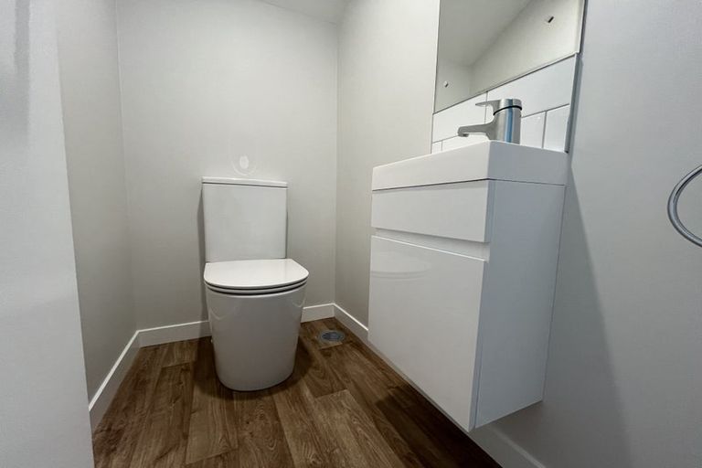 Photo of property in 49 Taylor Terrace, Tawa, Wellington, 5028