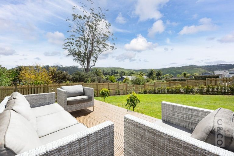 Photo of property in 29 Cambridge Road, Riverhead, 0820