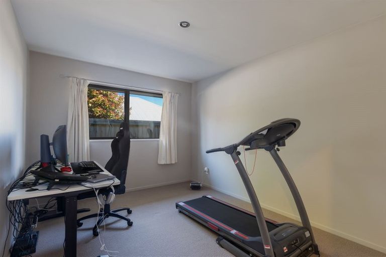 Photo of property in 12 James Drive, Woodend, 7610