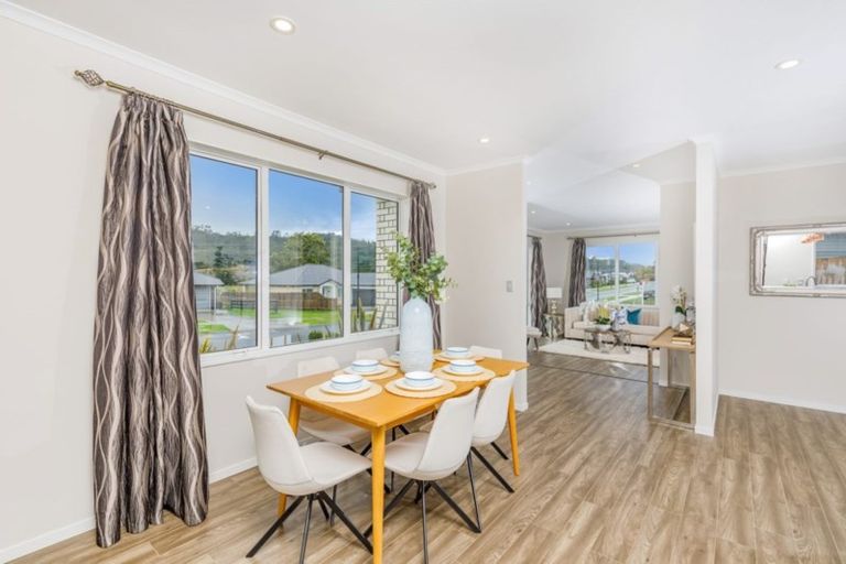 Photo of property in 2 Will Street, Huapai, Kumeu, 0810