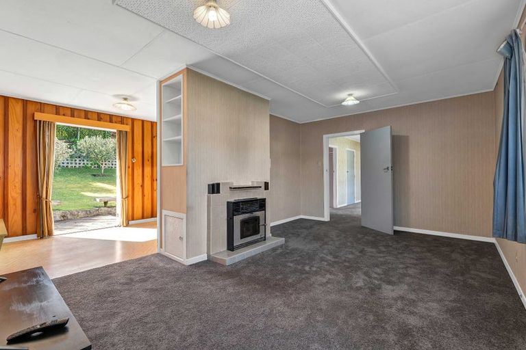 Photo of property in 71 Awanui Street, Merrilands, New Plymouth, 4312