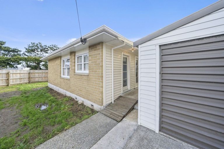 Photo of property in 36 Cambridge Street, Levin, 5510