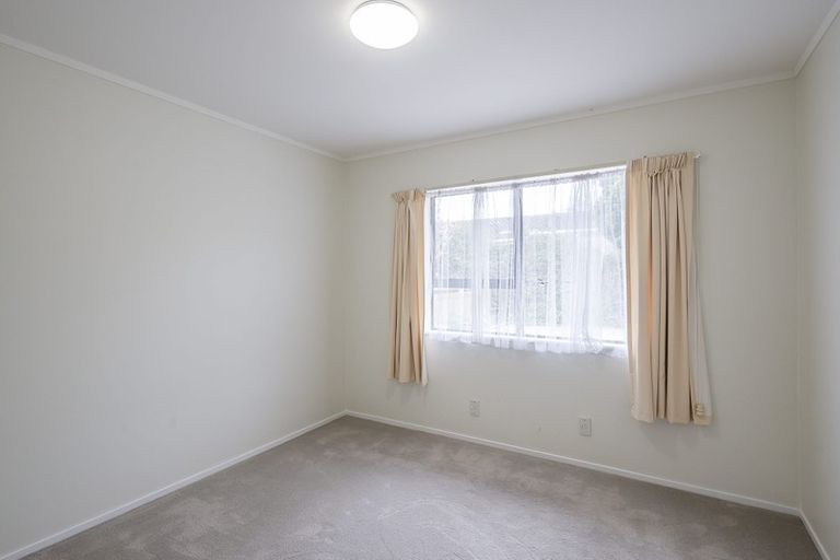 Photo of property in 4 Graham Grove, Waikanae, 5036