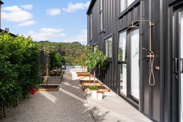 Photo of property in 88 Riverhead Point Drive, Riverhead, 0820