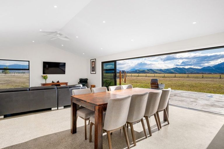 Photo of property in 23 Hardacre Place, Omarama, 9412