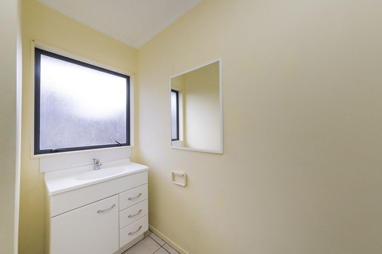 Photo of property in 1 Tilbury Avenue, Hokowhitu, Palmerston North, 4410