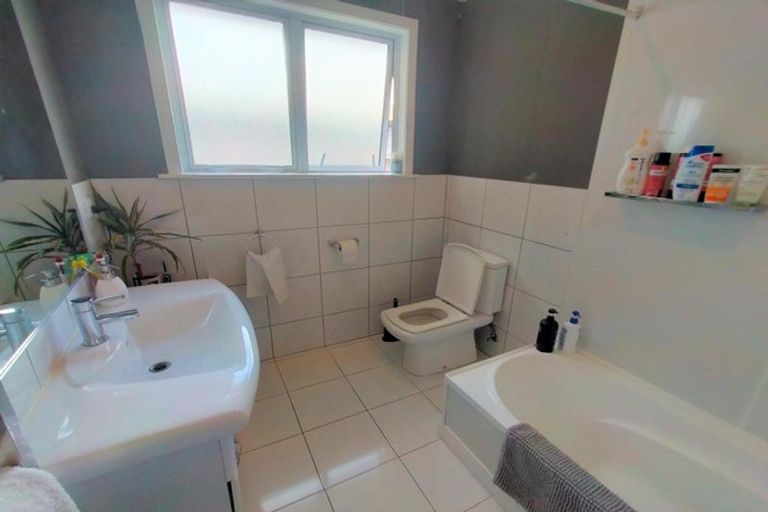 Photo of property in 41 Cambridge Street, Milson, Palmerston North, 4414