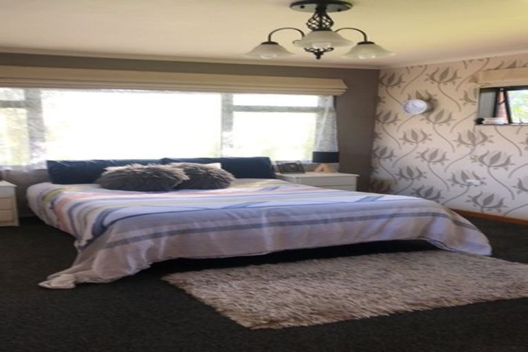 Photo of property in 72 Hurndall Street East, Maungaturoto, 0520