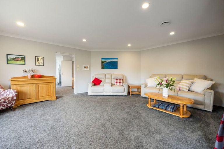 Photo of property in 2 Pascal Place, Flagstaff, Hamilton, 3210