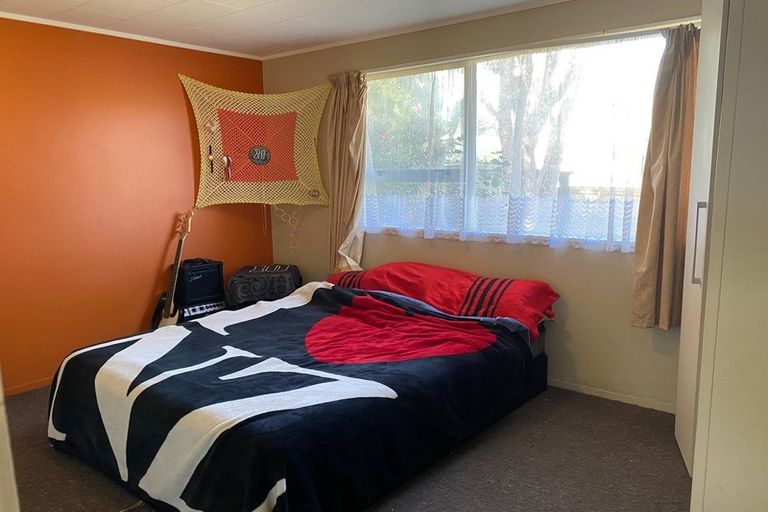 Photo of property in 23 High Street East, Waitara, 4320