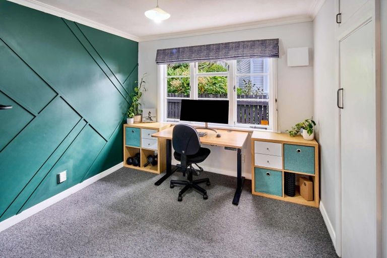 Photo of property in 10 Raroa Road, Kelburn, Wellington, 6012