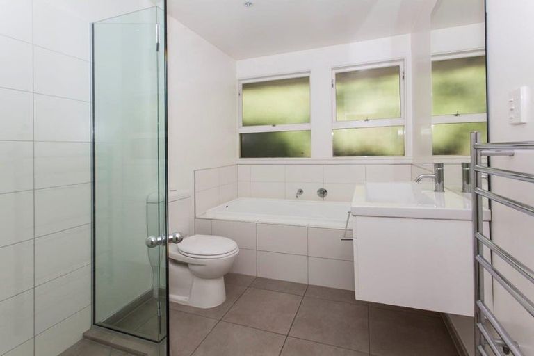 Photo of property in 27 Desmond Street, Merivale, Christchurch, 8014