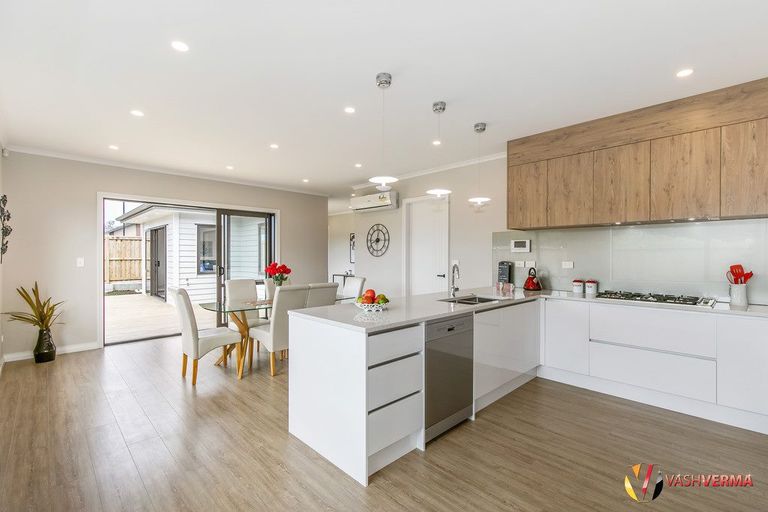 Photo of property in 22 Rauaruhe Road, Karaka, Papakura, 2113