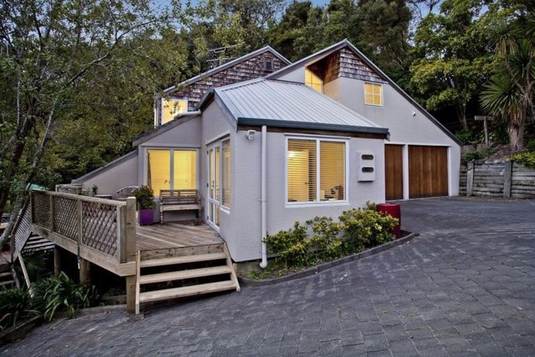 Photo of property in 154 Chelsea View Drive, Chatswood, Auckland, 0626
