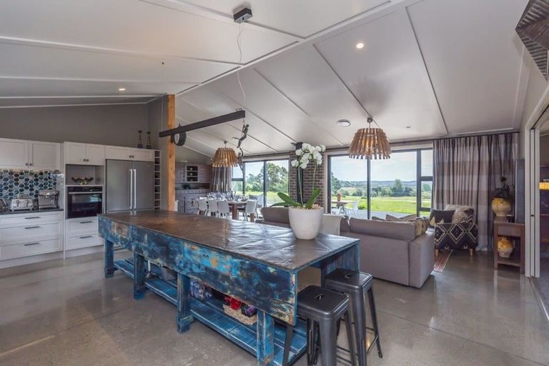 Photo of property in 157 Manakau Heights Drive, Manakau, Levin, 5573