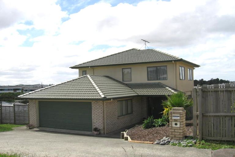 Photo of property in 68 Black Teal Close, Unsworth Heights, Auckland, 0632