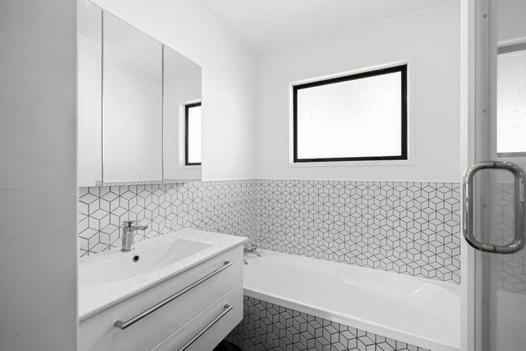 Photo of property in 26 Cypress Crescent, Pukete, Hamilton, 3200