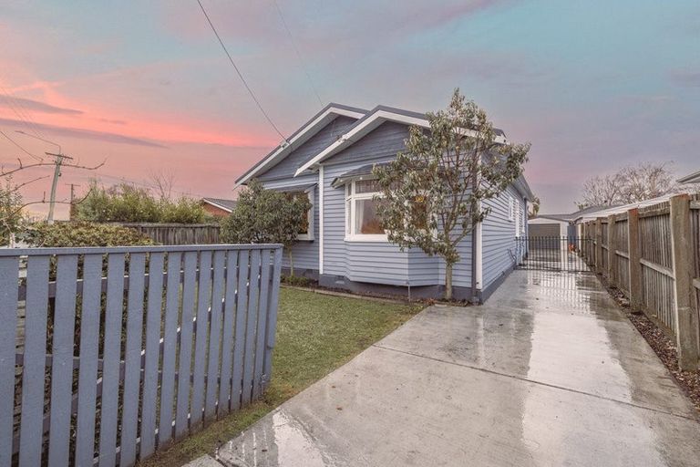 Photo of property in 24 Flockton Street, Mairehau, Christchurch, 8013