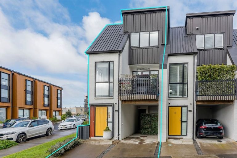 Photo of property in 2 Mayfly Lane, Hobsonville, Auckland, 0616