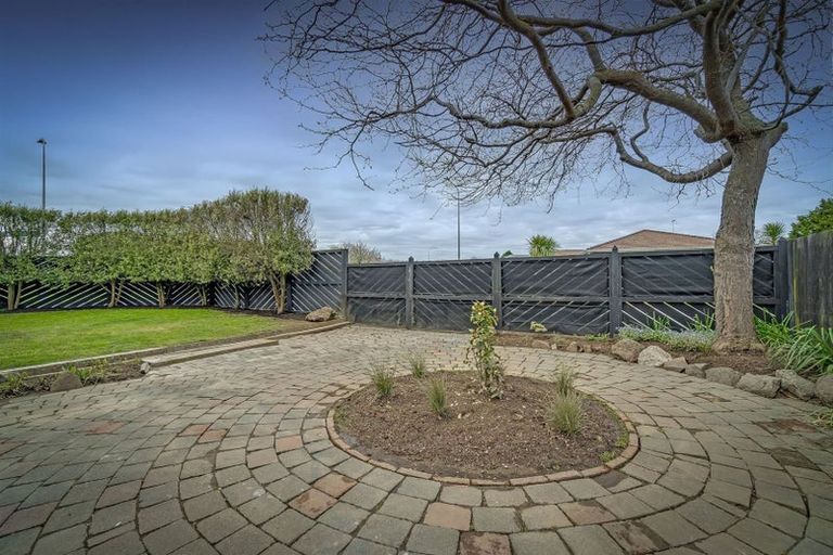 Photo of property in 14 Radiata Avenue, Parklands, Christchurch, 8083