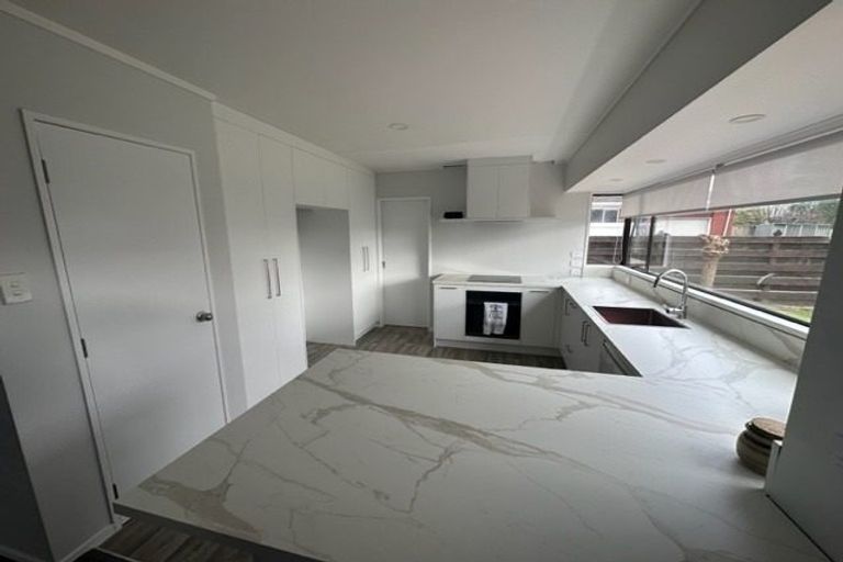 Photo of property in 13 Sheridan Crescent, Leamington, Cambridge, 3432