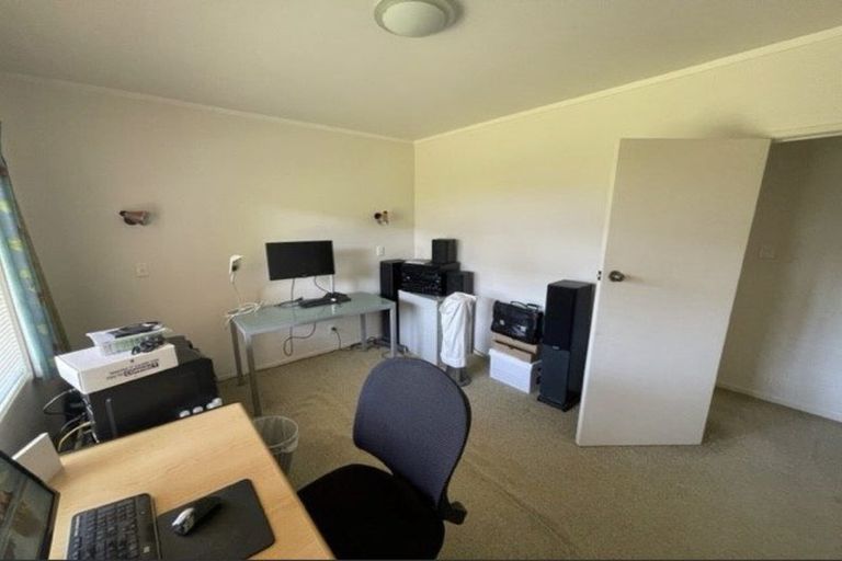 Photo of property in 2/13 Saltburn Road, Milford, Auckland, 0620