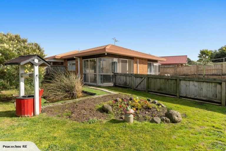 Photo of property in 4 Dalton Drive, Papamoa Beach, Papamoa, 3118