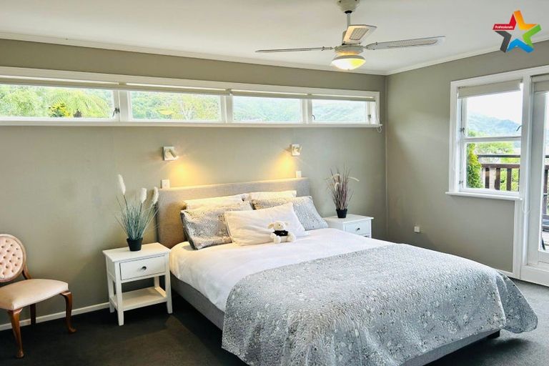 Photo of property in 15 Summit Road, Fairfield, Lower Hutt, 5011