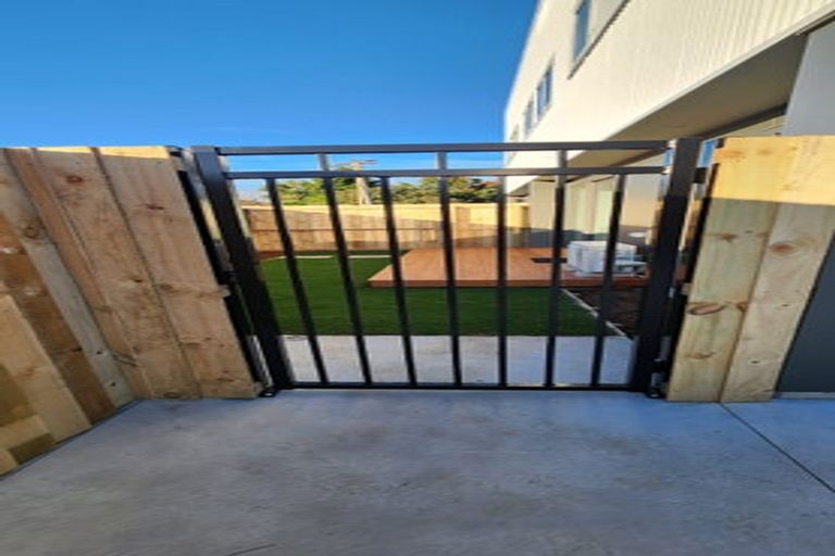 Photo of property in 2/37 Woodville Street, Edgeware, Christchurch, 8013