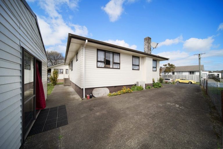 Photo of property in 17 Antrim Crescent, Otara, Auckland, 2023