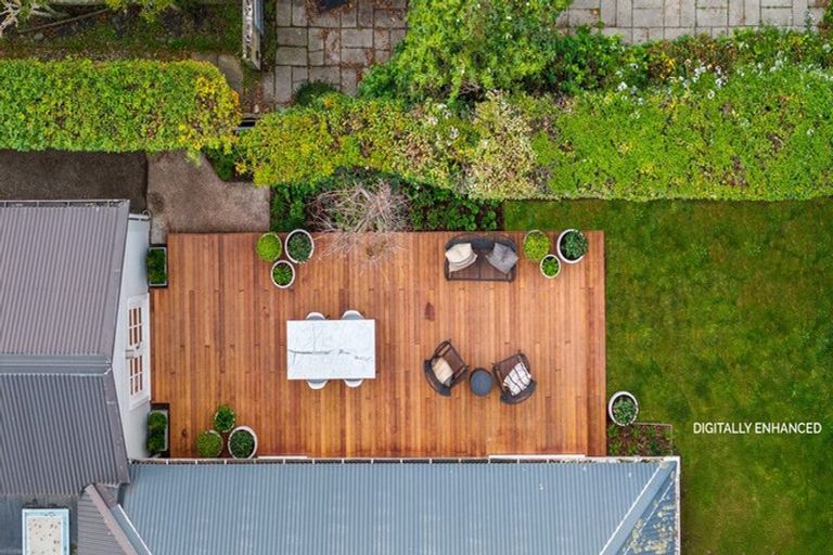 Photo of property in 110 Office Road, Merivale, Christchurch, 8014