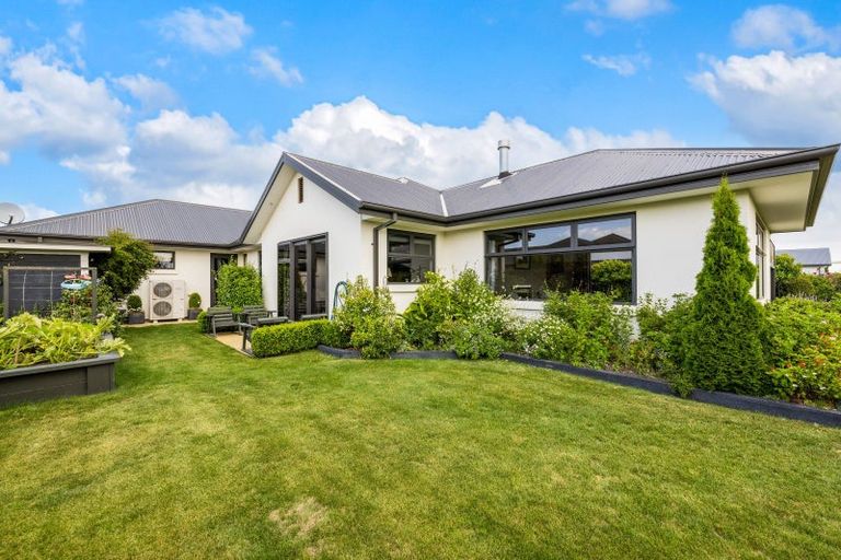 Photo of property in 3 Pemberton Drive, Amberley, 7410