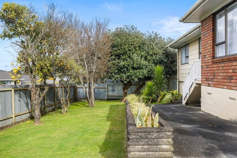 Photo of property in 4 Kirkella Crescent, Mangere East, Auckland, 2024