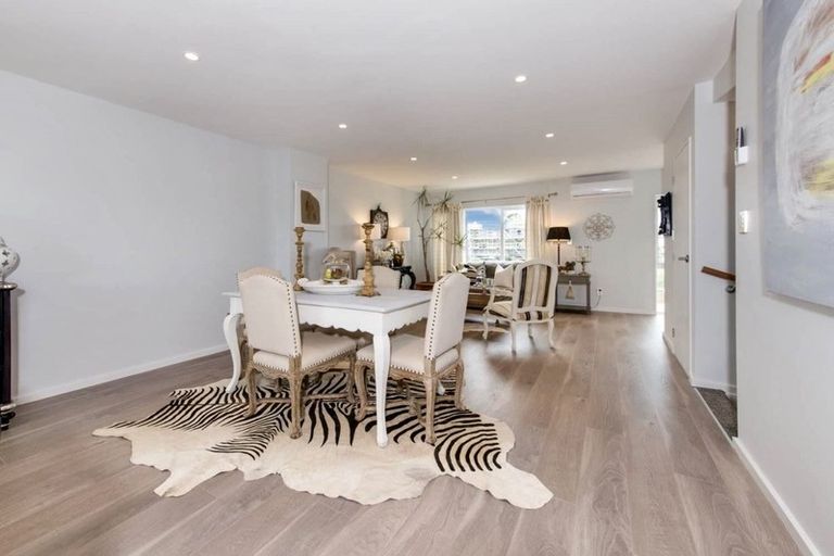 Photo of property in 85 Bordeaux Parade, Te Atatu South, Auckland, 0610