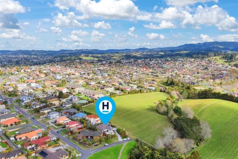 Photo of property in 68 Brookwood Drive, Henderson, Auckland, 0612