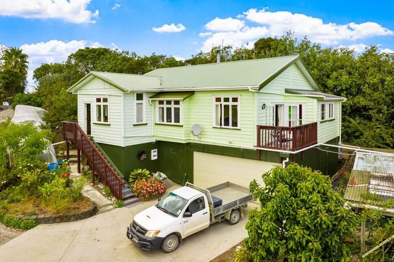 Photo of property in 111 Harataua Road, Port Albert, Wellsford, 0973
