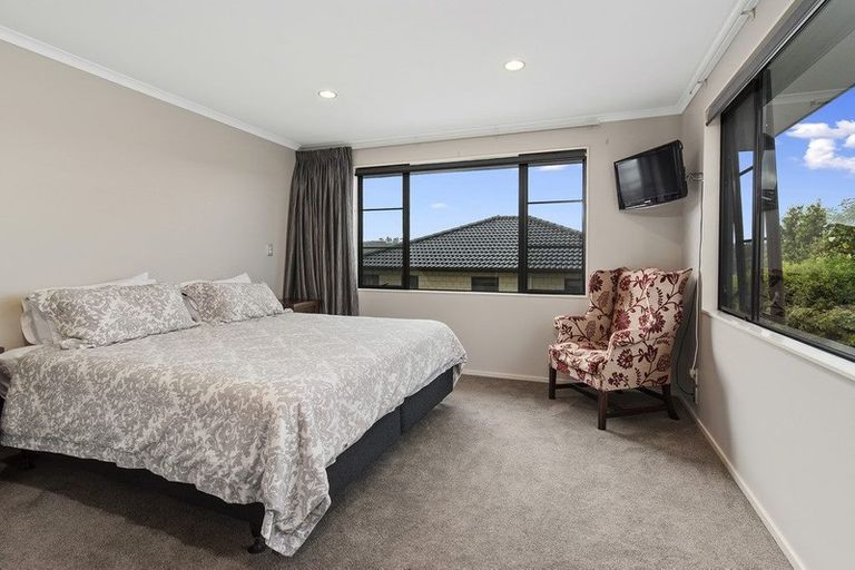 Photo of property in 214 Schnapper Rock Road, Schnapper Rock, Auckland, 0632
