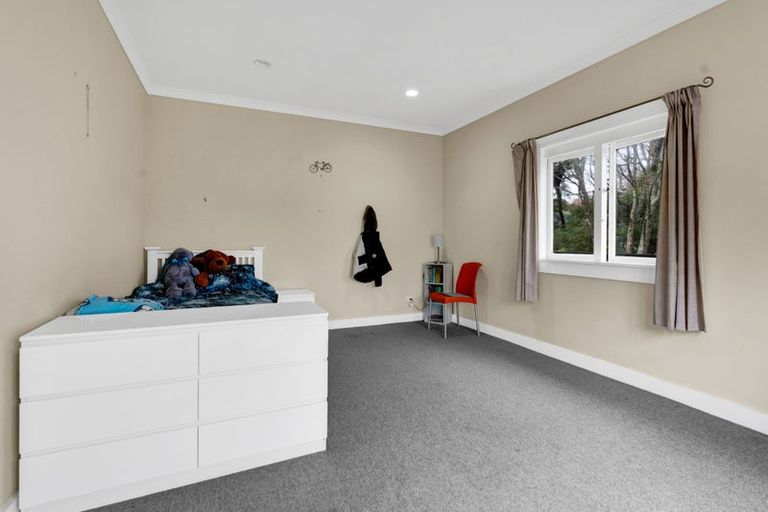 Photo of property in 11 Sycamore Grove, Lower Vogeltown, New Plymouth, 4310