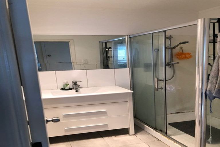 Photo of property in 9 Kent Road, Manurewa, Auckland, 2102