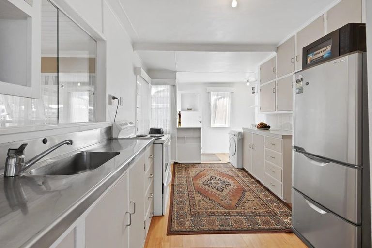 Photo of property in 154 Wyllie Road, Papatoetoe, Auckland, 2025