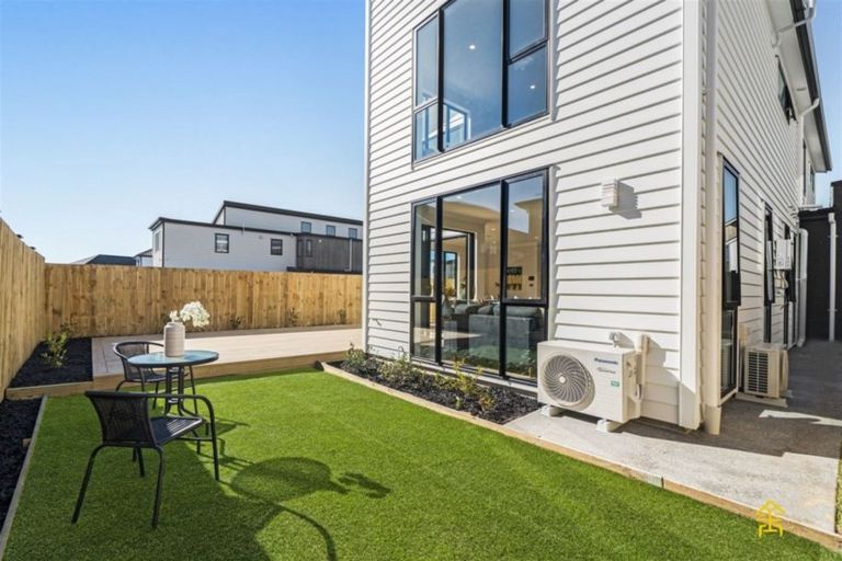 Photo of property in 50 Myland Drive, Hobsonville, Auckland, 0616