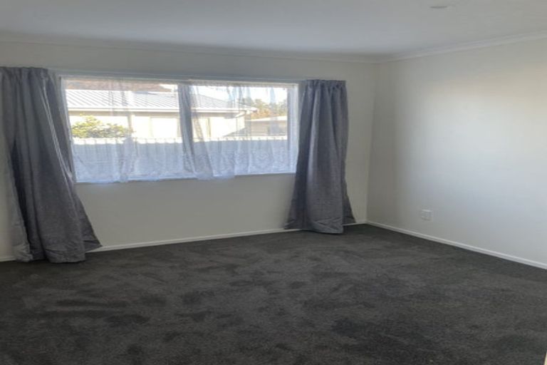 Photo of property in 2/32 Spriggs Crescent, Greenmeadows, Napier, 4112