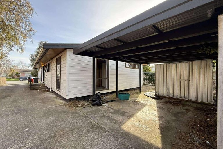 Photo of property in 2/68 Gibbons Street, Ebdentown, Upper Hutt, 5018