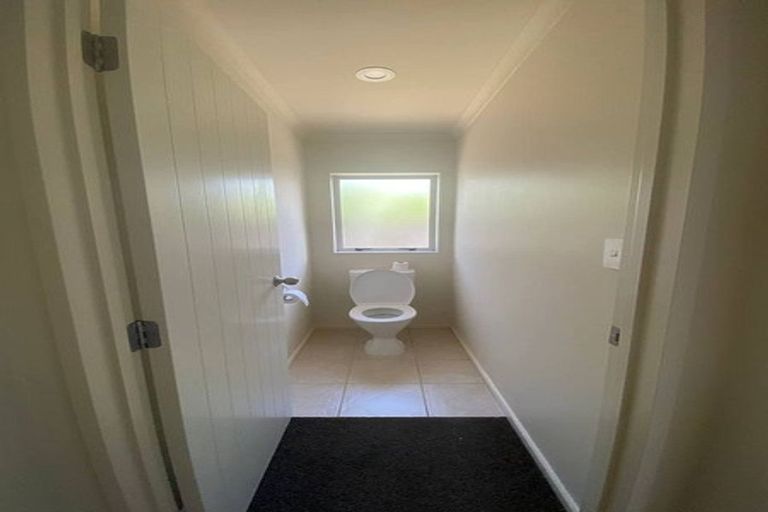 Photo of property in 44 Wayne Francis Drive, East Tamaki, Auckland, 2016
