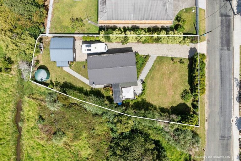 Photo of property in 44 Te Maika Road, Ngunguru, Whangarei, 0173