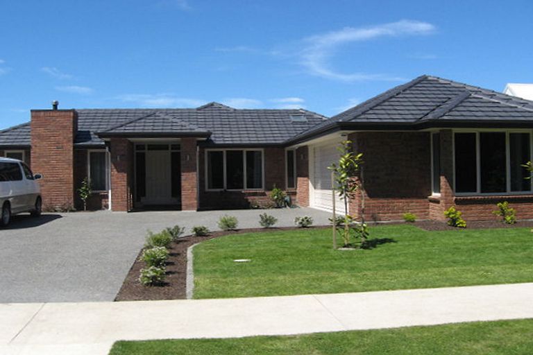 Photo of property in 48 Glen Oaks Drive, Northwood, Christchurch, 8051