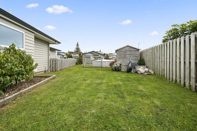 Photo of property in 4 Te Wiremu Lane, Otaki, 5512